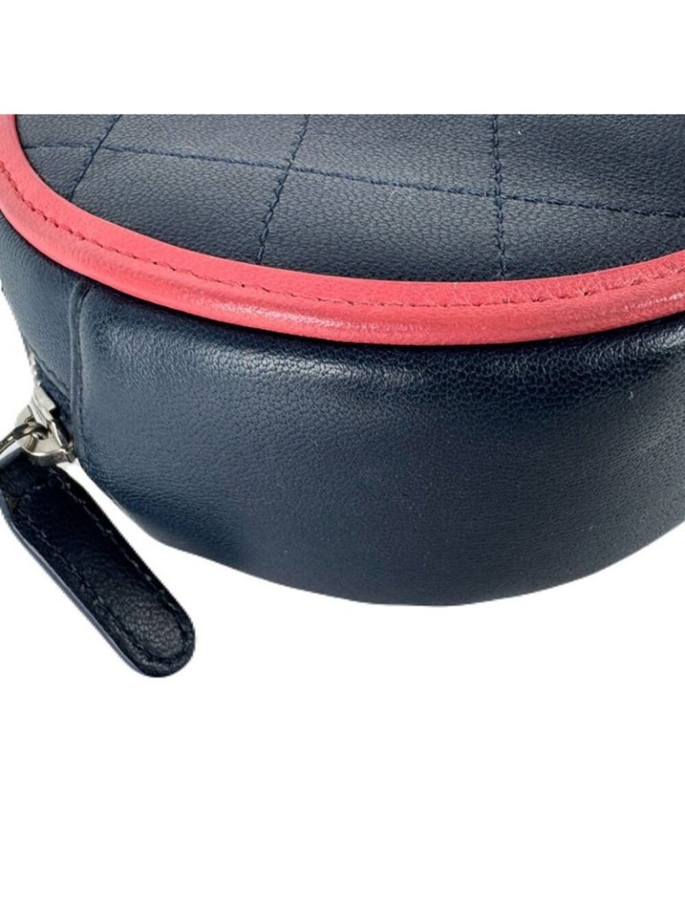 Chanel Crossbody Bag - Picture 8 of 10